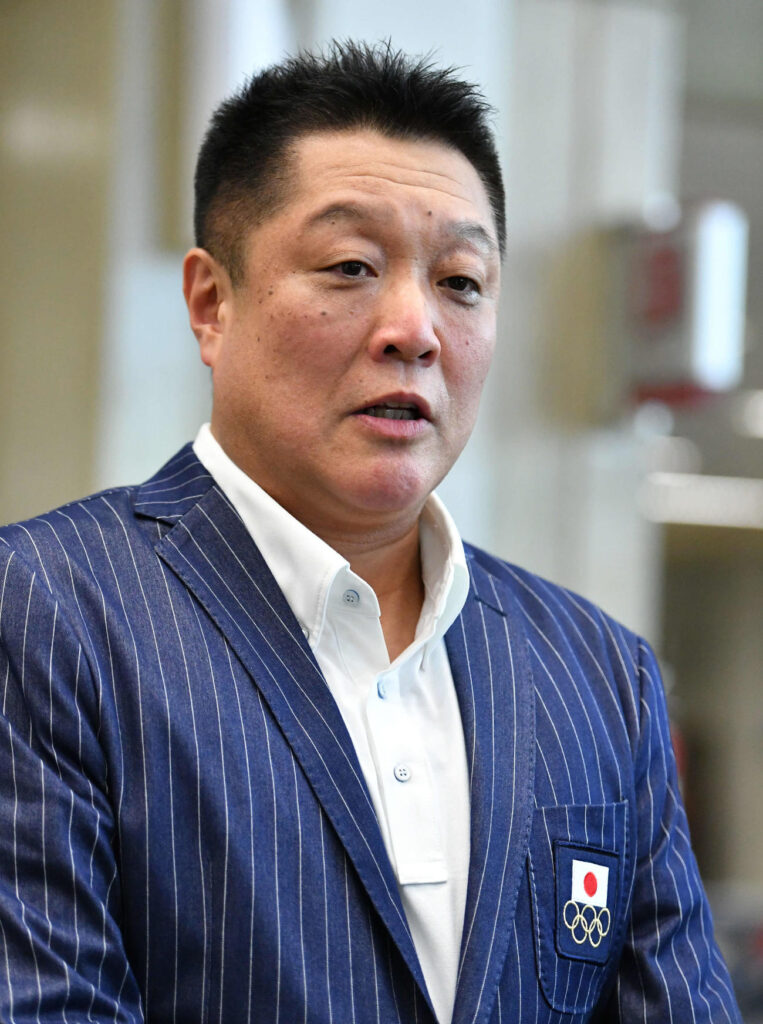 真鍋監督の家族構成は?嫁と子供が3人?