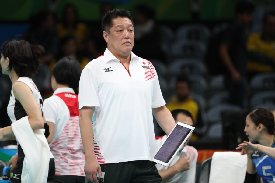 真鍋監督の家族構成は嫁と子供3人?